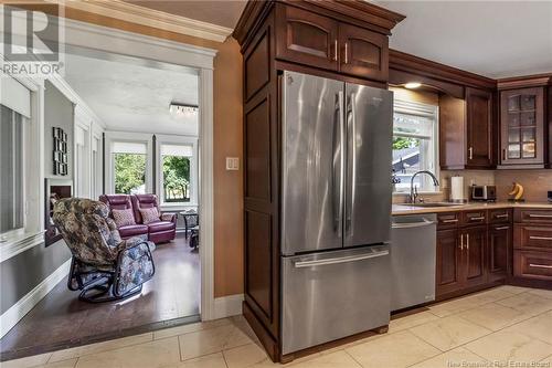 211 Shediac Road, Moncton, NB - Indoor Photo Showing Kitchen