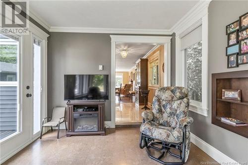 211 Shediac Road, Moncton, NB - Indoor Photo Showing Living Room