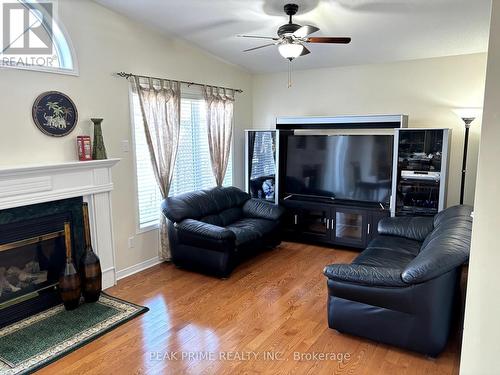 5175 Oscar Peterson Boulevard, Mississauga, ON - Indoor Photo Showing Living Room With Fireplace
