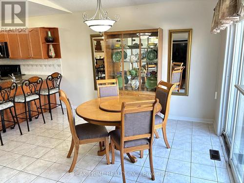 5175 Oscar Peterson Boulevard, Mississauga (Churchill Meadows), ON - Indoor Photo Showing Dining Room