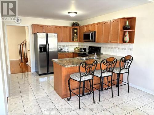 5175 Oscar Peterson Boulevard, Mississauga, ON - Indoor Photo Showing Kitchen