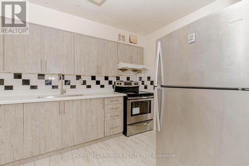 402 - 3555 Derry Road E, Mississauga, ON - Indoor Photo Showing Kitchen