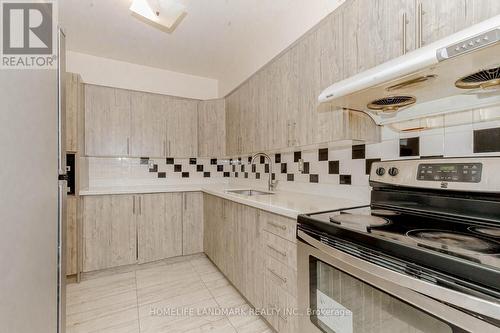 402 - 3555 Derry Road E, Mississauga, ON - Indoor Photo Showing Kitchen