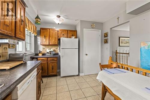 179 Chemin Cap Saint-Louis, Saint-Louis-De-Kent, NB - Indoor Photo Showing Kitchen