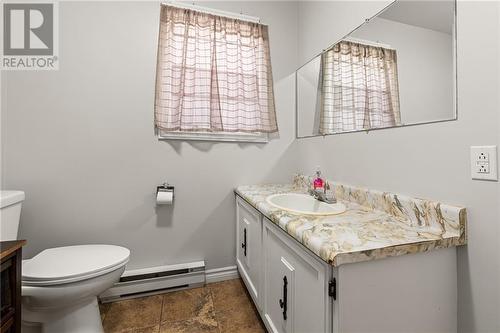 179 Chemin Cap Saint-Louis, Saint-Louis-De-Kent, NB - Indoor Photo Showing Bathroom