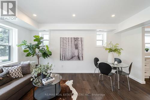 298 South Kingsway S, Toronto, ON - Indoor