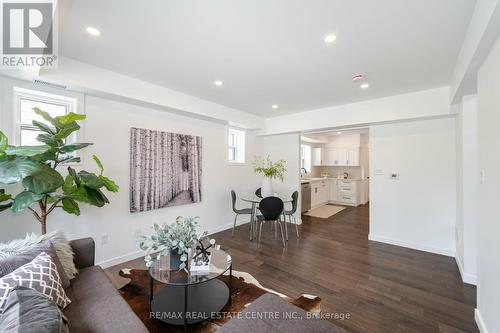 298 South Kingsway S, Toronto, ON - Indoor Photo Showing Living Room