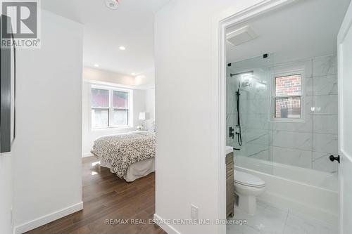 298 South Kingsway S, Toronto, ON - Indoor Photo Showing Bathroom