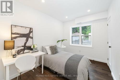 298 South Kingsway S, Toronto, ON - Indoor Photo Showing Bedroom