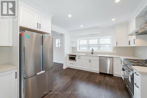 298 South Kingsway S, Toronto, ON - Indoor Photo Showing Kitchen With Upgraded Kitchen