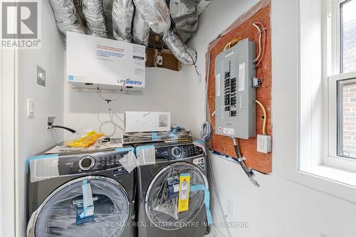 298 South Kingsway S, Toronto, ON - Indoor Photo Showing Laundry Room