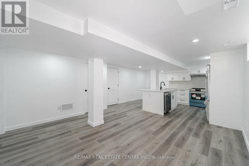 298 South Kingsway S, Toronto, ON - Indoor