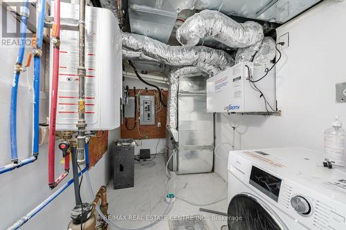 298 South Kingsway S, Toronto, ON - Indoor Photo Showing Laundry Room