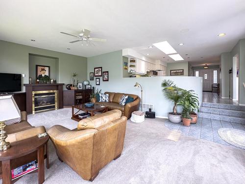 1590 Lorne Street E, Kamloops, BC - Indoor Photo Showing Living Room With Fireplace