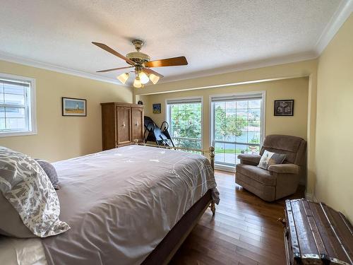 1590 Lorne Street E, Kamloops, BC - Indoor Photo Showing Bedroom