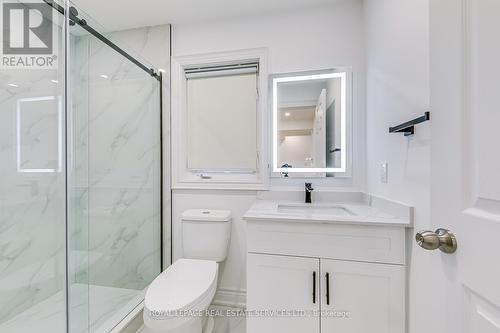 2326 Baronwood Drive, Oakville, ON - Indoor Photo Showing Bathroom