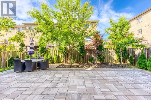 2326 Baronwood Drive, Oakville, ON - Outdoor