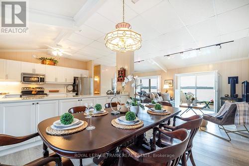 46 Lakeview Boulevard, Kawartha Lakes (Little Britain), ON - Indoor Photo Showing Dining Room