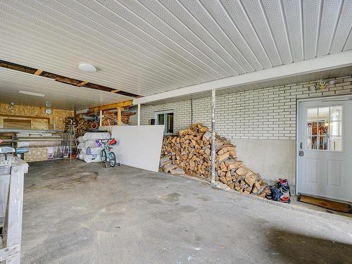 Storage - 13 Rue Mady, Lachute, QC - Indoor Photo Showing Garage