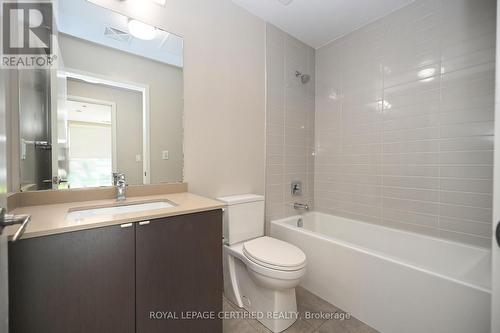 102 - 168 Sabina Drive, Oakville, ON - Indoor Photo Showing Bathroom