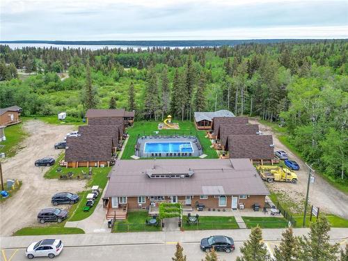 27 Mooswa Drive, Clear Lake, MB 