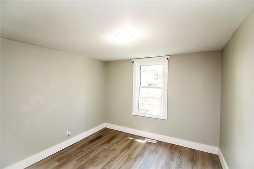 621 Pine Street, Haldimand County, ON - Indoor Photo Showing Other Room