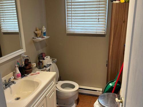 Bathroom - 820  - 822 109E Rue, Shawinigan, QC - Indoor Photo Showing Bathroom