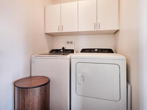 Laundry room - 1023 Ch. Du Clocher, Saint-Jean-Sur-Richelieu, QC - Indoor Photo Showing Laundry Room