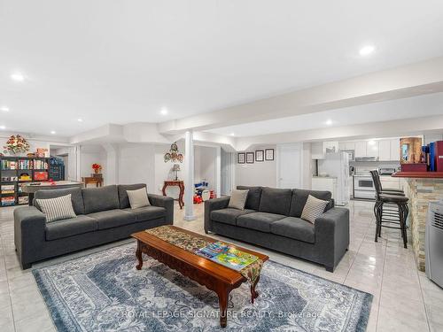 123 Corner Ridge Rd, Aurora, ON - Indoor Photo Showing Living Room With Fireplace