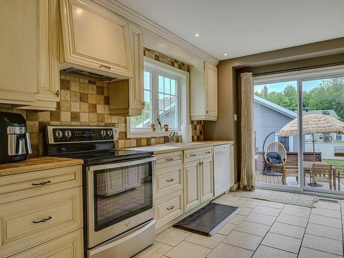 Kitchen - 720 Rue Garda, L'Épiphanie, QC - Indoor Photo Showing Kitchen