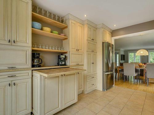 Kitchen - 720 Rue Garda, L'Épiphanie, QC - Indoor Photo Showing Kitchen