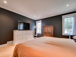 Master bedroom - 