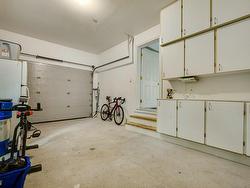 Garage - 