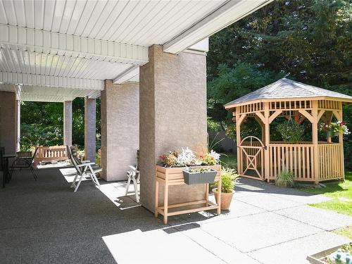 303-1683 Balmoral Ave, Comox, BC - Outdoor With Deck Patio Veranda With Backyard