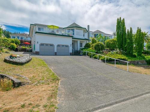 2157 Woodthrush Pl, Nanaimo, BC 