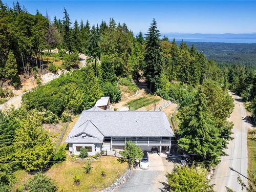 1775 Warn Way, Qualicum Beach, BC 