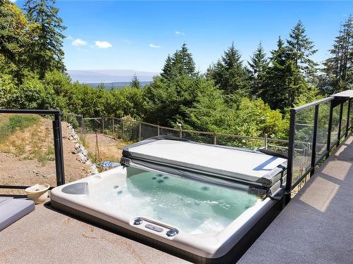 1775 Warn Way, Qualicum Beach, BC 