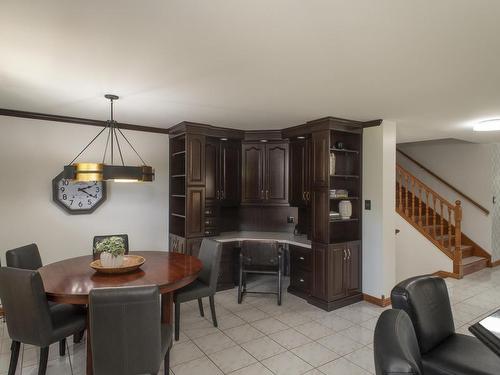 313 Cadillac Circle, Thunder Bay, ON - Indoor Photo Showing Dining Room