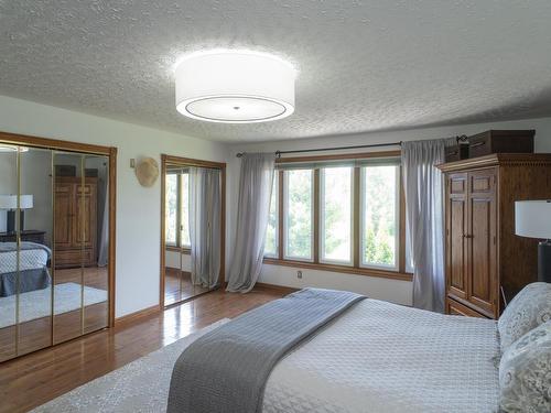 313 Cadillac Circle, Thunder Bay, ON - Indoor Photo Showing Bedroom