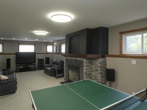 313 Cadillac Circle, Thunder Bay, ON - Indoor Photo Showing Other Room With Fireplace