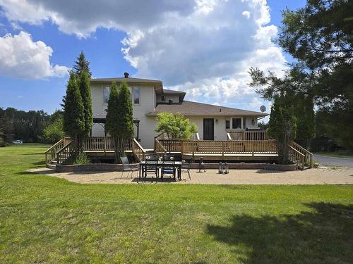 313 Cadillac Circle, Thunder Bay, ON - Outdoor With Deck Patio Veranda