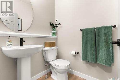 8641 Wheat Crescent, Regina, SK - Indoor Photo Showing Bathroom