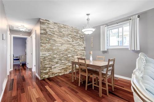 40 Queenslea Drive, Hamilton, ON - Indoor Photo Showing Dining Room