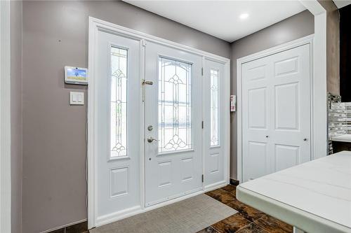 40 Queenslea Drive, Hamilton, ON - Indoor Photo Showing Other Room