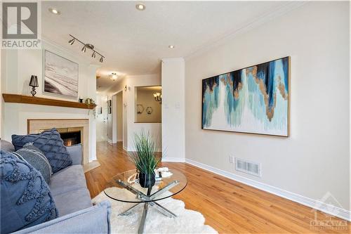 194 Forestglade Crescent, Ottawa, ON - Indoor Photo Showing Living Room With Fireplace