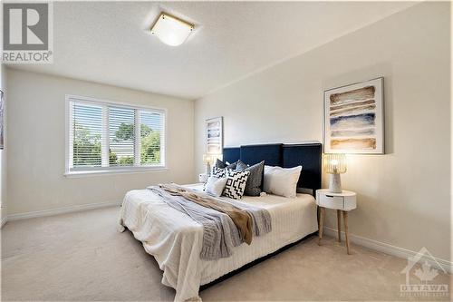 194 Forestglade Crescent, Ottawa, ON - Indoor Photo Showing Bedroom