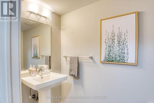 146 Crafter Crescent, Hamilton (Stoney Creek Mountain), ON - Indoor Photo Showing Bathroom