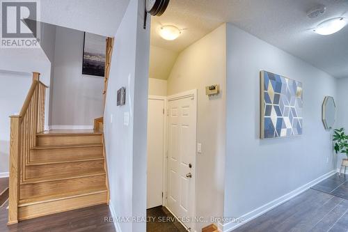 146 Crafter Crescent, Hamilton, ON - Indoor Photo Showing Other Room