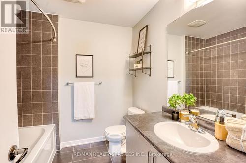 146 Crafter Crescent, Hamilton (Stoney Creek Mountain), ON - Indoor Photo Showing Bathroom