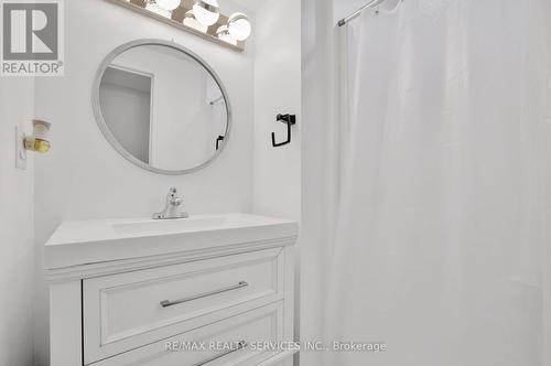 3803 Byng Road, Windsor, ON - Indoor Photo Showing Bathroom